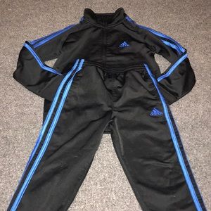 Adidas tracksuit size 6